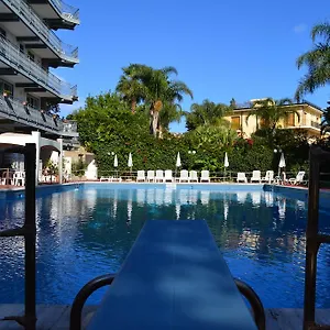 Wave Hotell